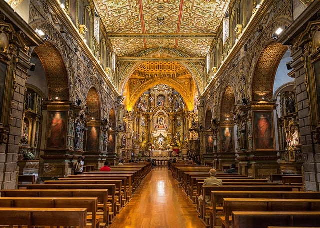 San_Francisco_Church_in_Quito_Ecuador.jpg