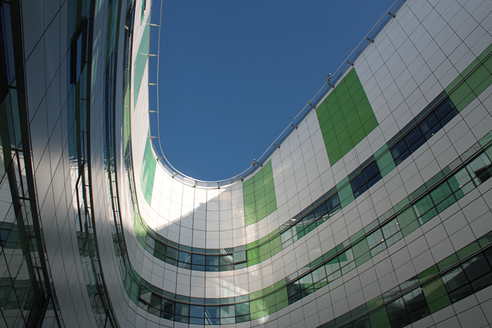 queen_elisabeth_hospital_inner
