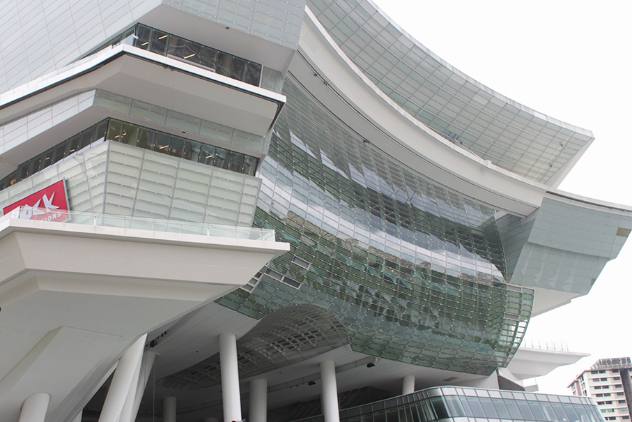 Singapore_The_Star_Vista_concealed_tracks